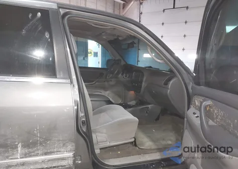 2004 Toyota Tundra Sr5 V8 z USA, uszkodzony, nr VIN 5TBDT44194S450678